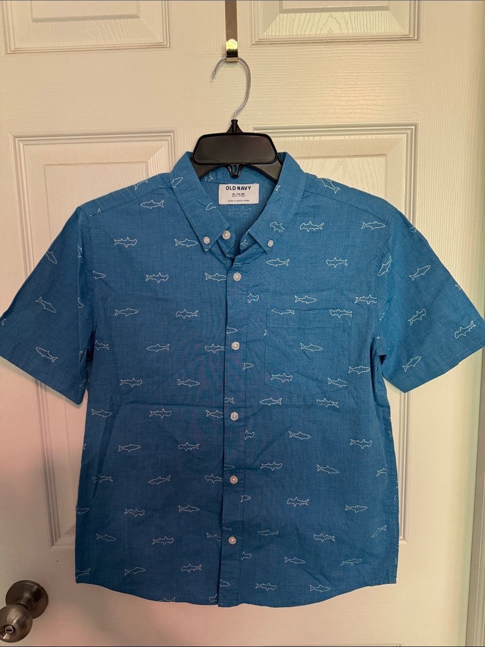 EUC Old Navy Boys Short-Sleeve Shark-Print Button-Down Shirt